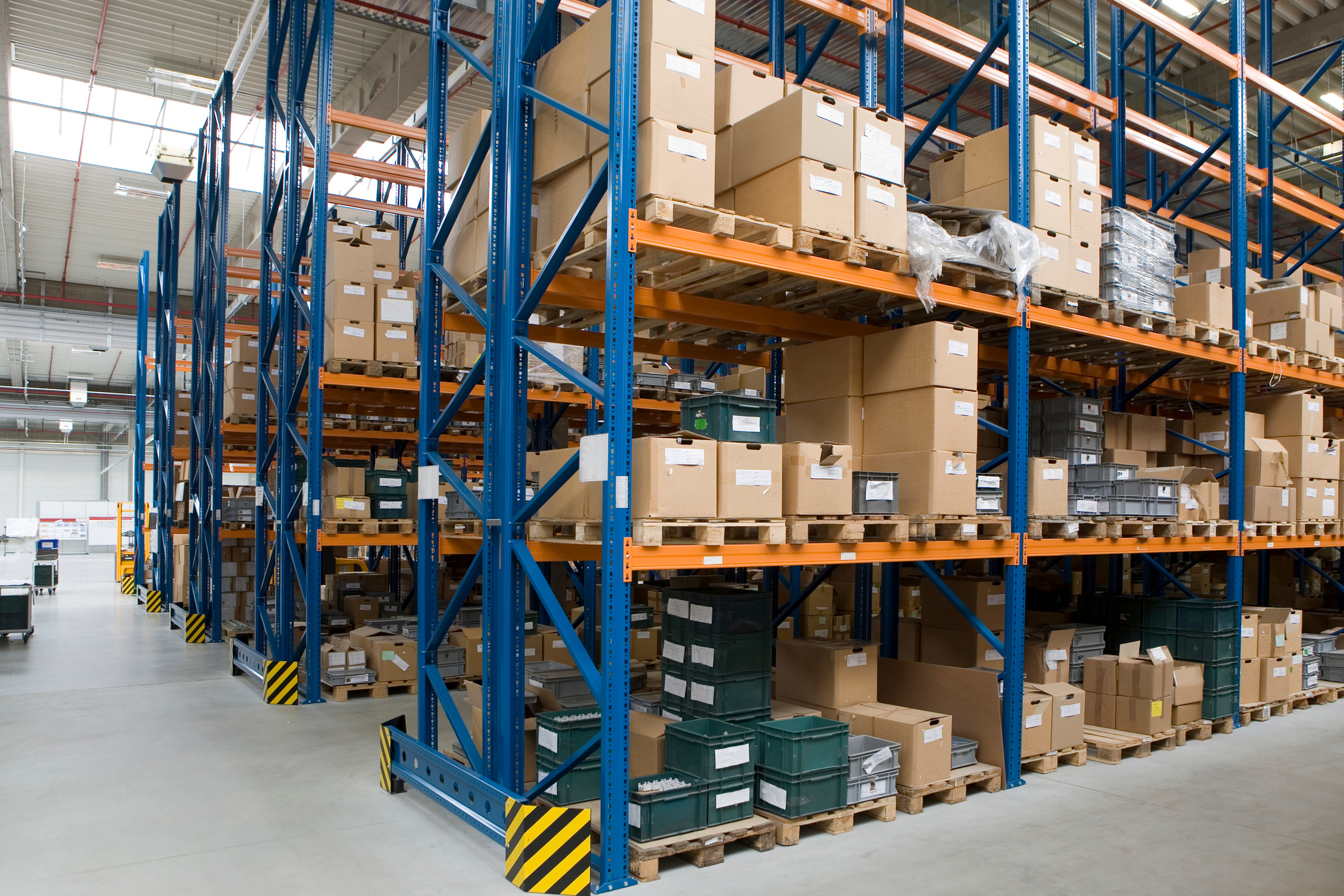 High storage rack warehouse